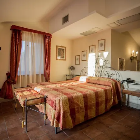 Hotel La Del Castello 3*