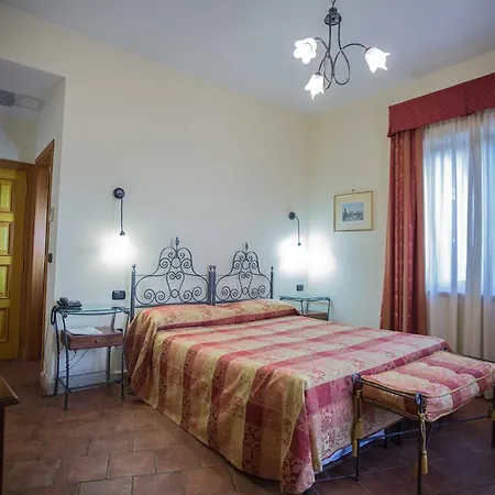 Hotel La Del Castello 3*